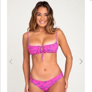 Hollywood Skatie Demi top m